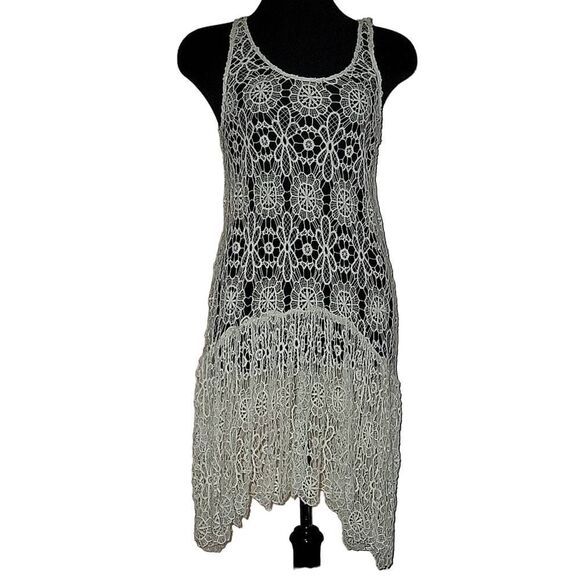 Pilyq Dresses & Skirts - PILYQ scoop neck embroidery  tunic